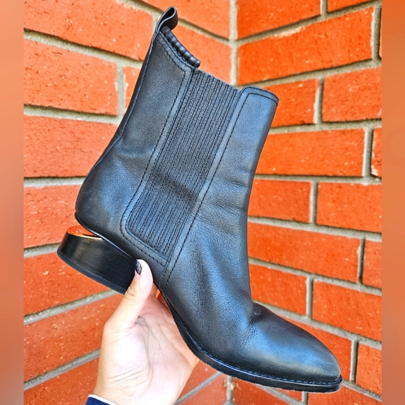 Alexander Wang Chelsea smooth Black Leather Anouck Ankle Boots US7.5 - Picture 6 of 16